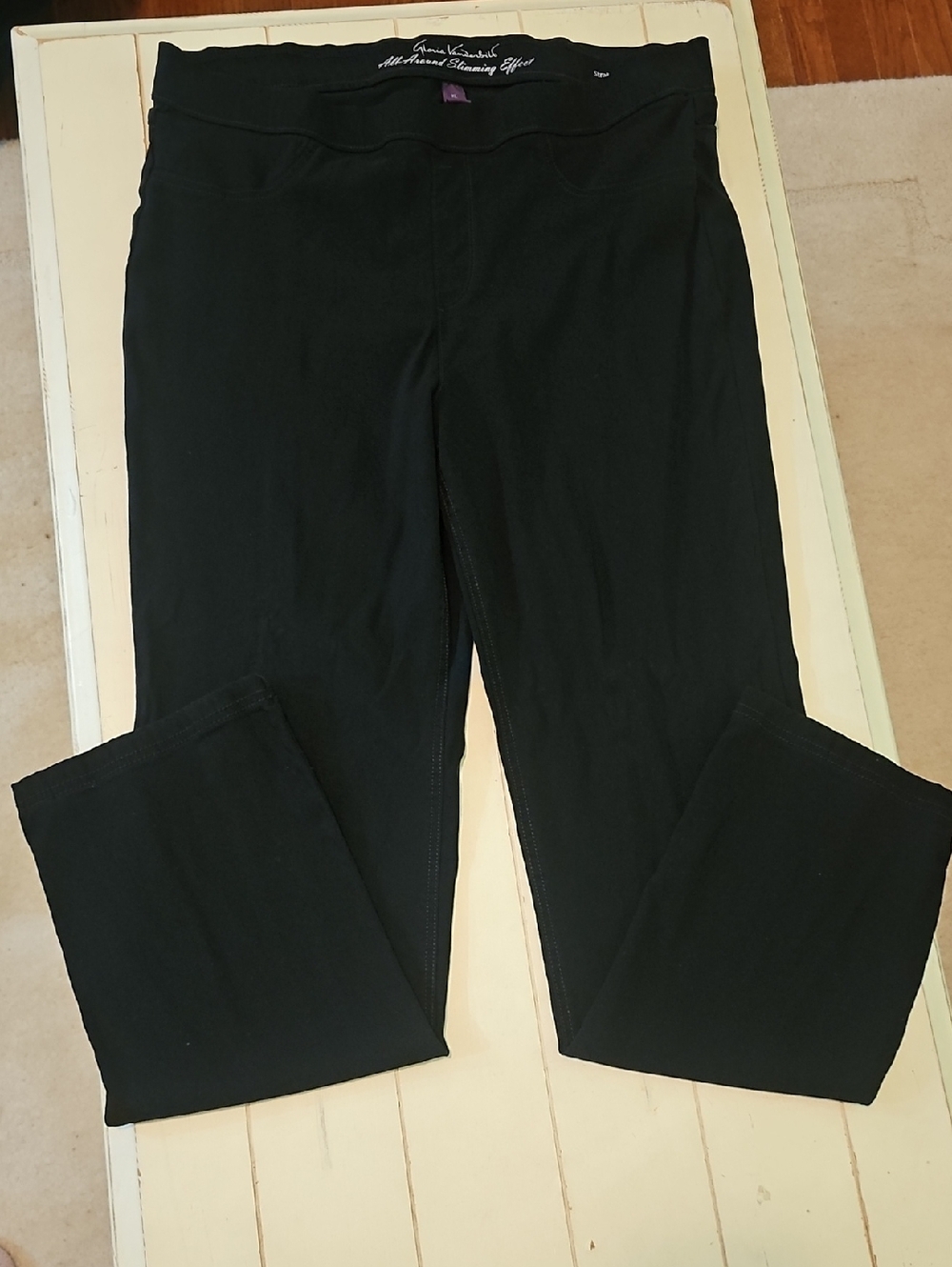 Gloria Vanderbilt Black Women's Jeggings Slim Fit, Boot cut, Back Pockets